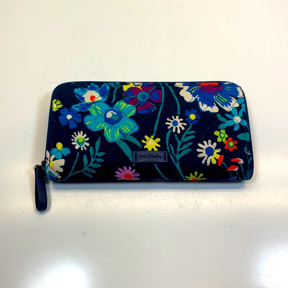 Vera Bradley clutch purse wallet handbag floral cloth zip